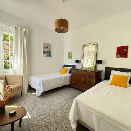 Provencale Avec Vue Mer, Proche Centre Et Plages. Villa *