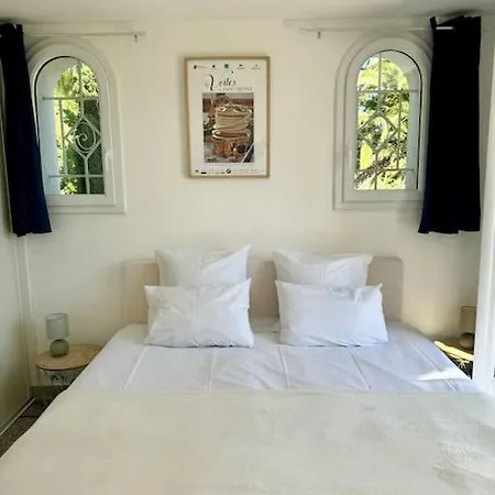 Provencale Avec Vue Mer, Proche Centre Et Plages. Villa Saint-Raphael (Var)