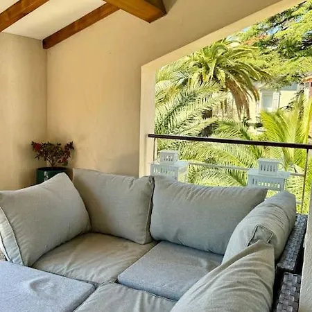 Villa Provencale Avec Vue Mer, Proche Centre Et Plages. *